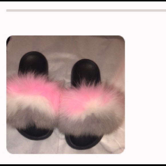 Cute furry slippers - Picture 2 of 3